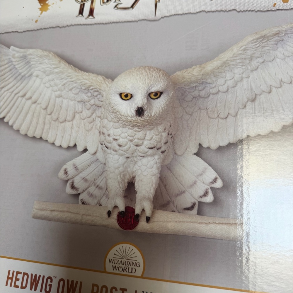 Hedwig Owl Perch - White Decorative Bird Perch